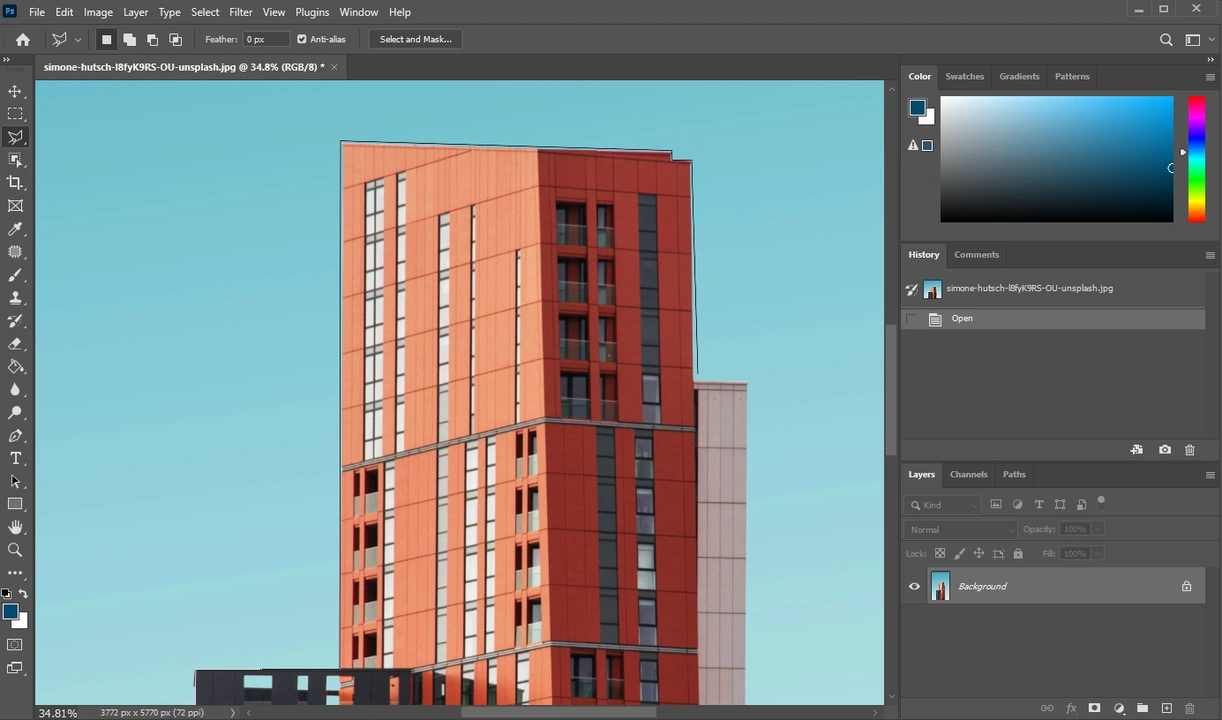 How to Cut Out an Image in Photoshop Using Lasso Tool