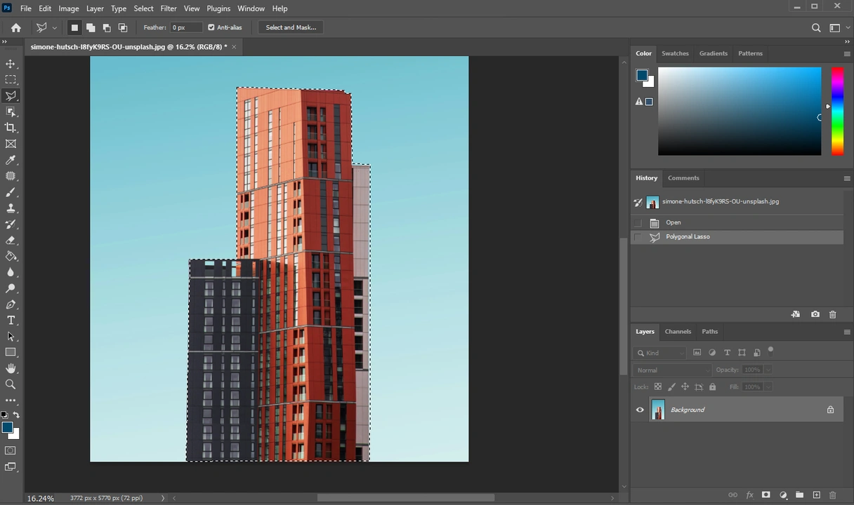 How to Cut Out an Image in Photoshop Using Lasso Tool